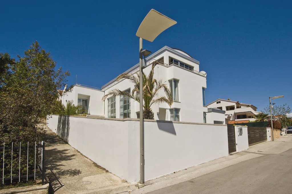 Photo of Buildings in Pjescana Uvala