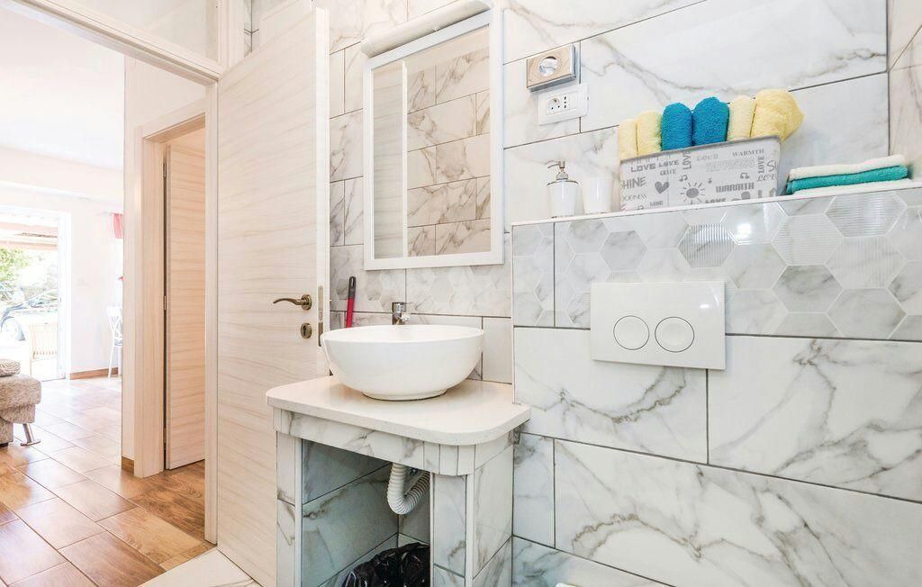 Photo of Bathroom in Rubesi