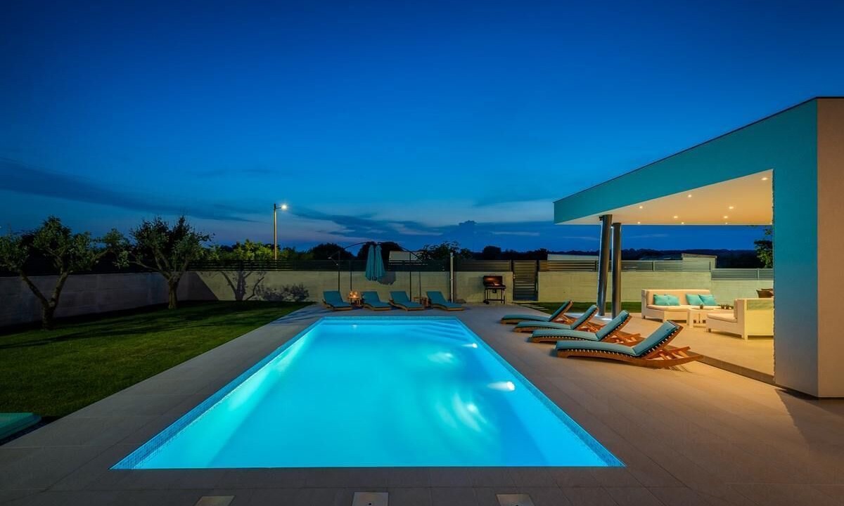 Photo of Outdoor in Mali Vareski