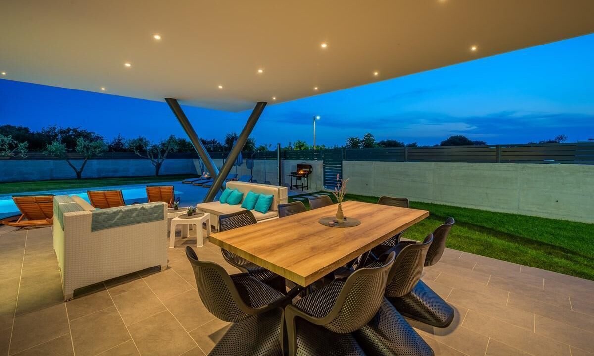 Photo of Outdoor in Mali Vareski