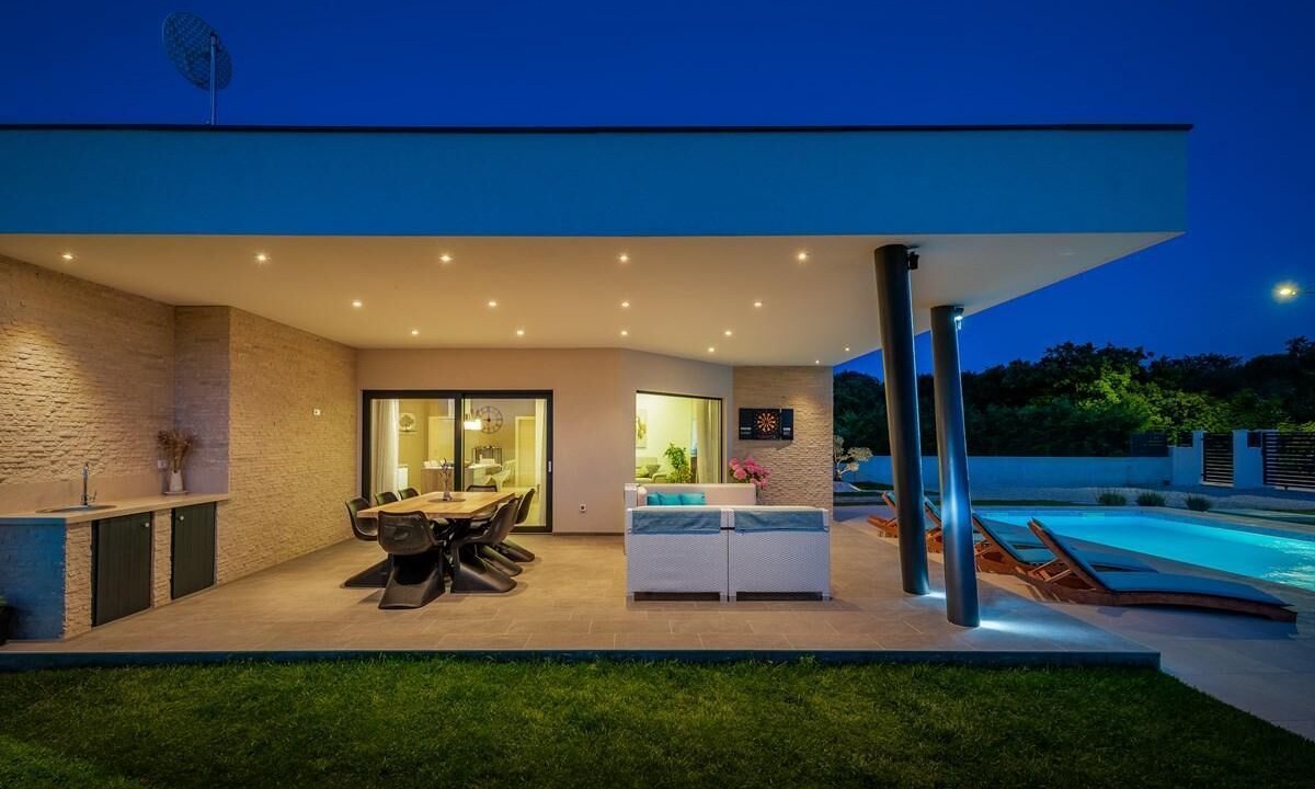 Photo of Outdoor in Mali Vareski