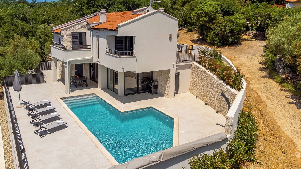 Photo of Outdoor in Risika