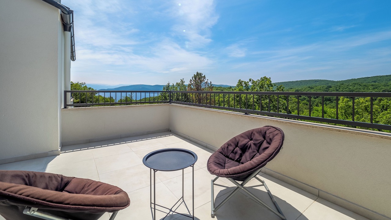 Photo of Outdoor in Risika