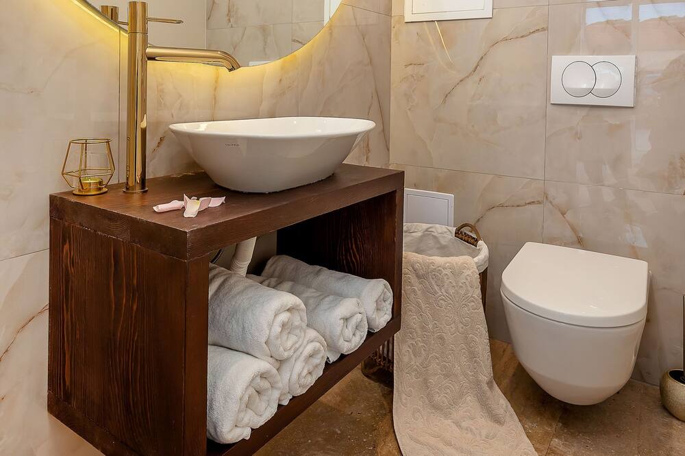 Photo of Bathroom in Praznica
