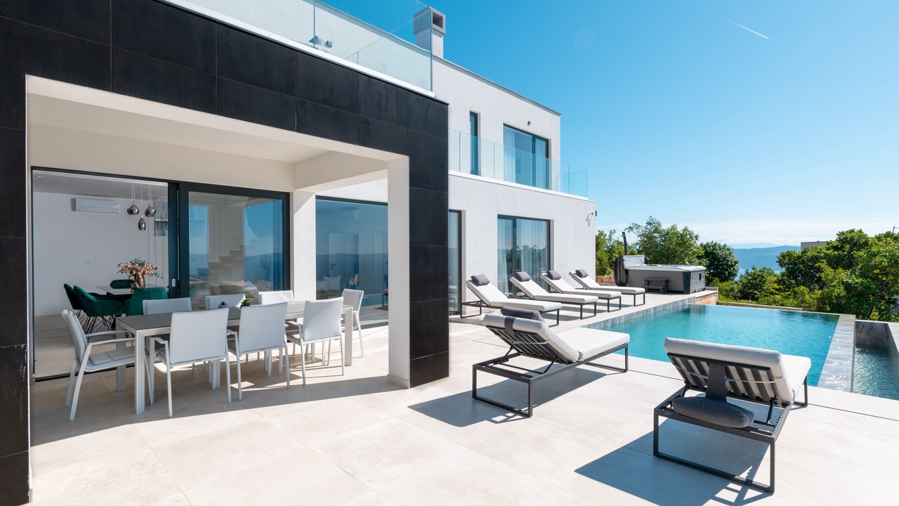 Photo of Patio Balcony in Ripenda Kosi