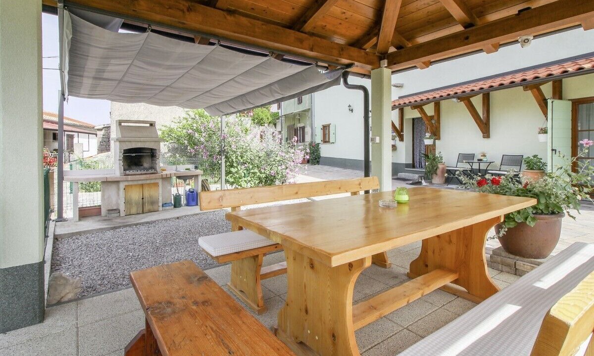 Photo of Outdoor in Grabri