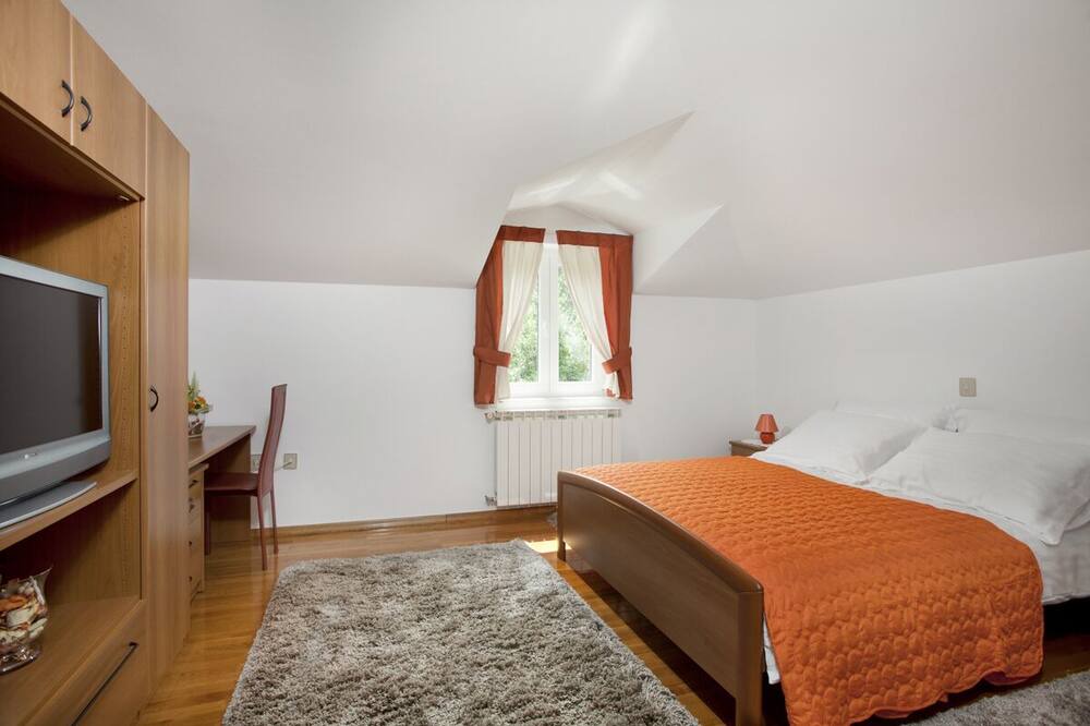 Photo of Bedroom in Ika