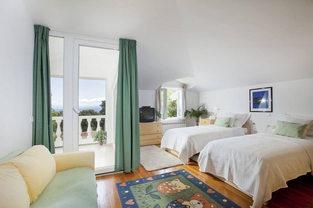 Photo of Bedroom in Ika