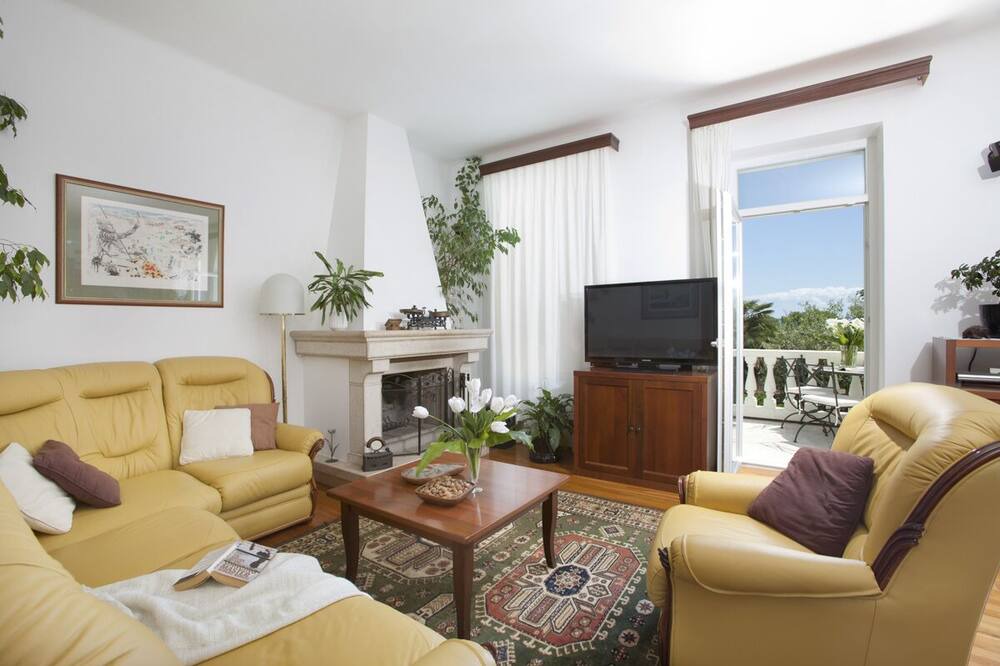 Photo of Livingroom in Ika