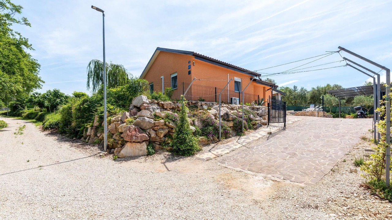 Photo of Outdoor in Radini