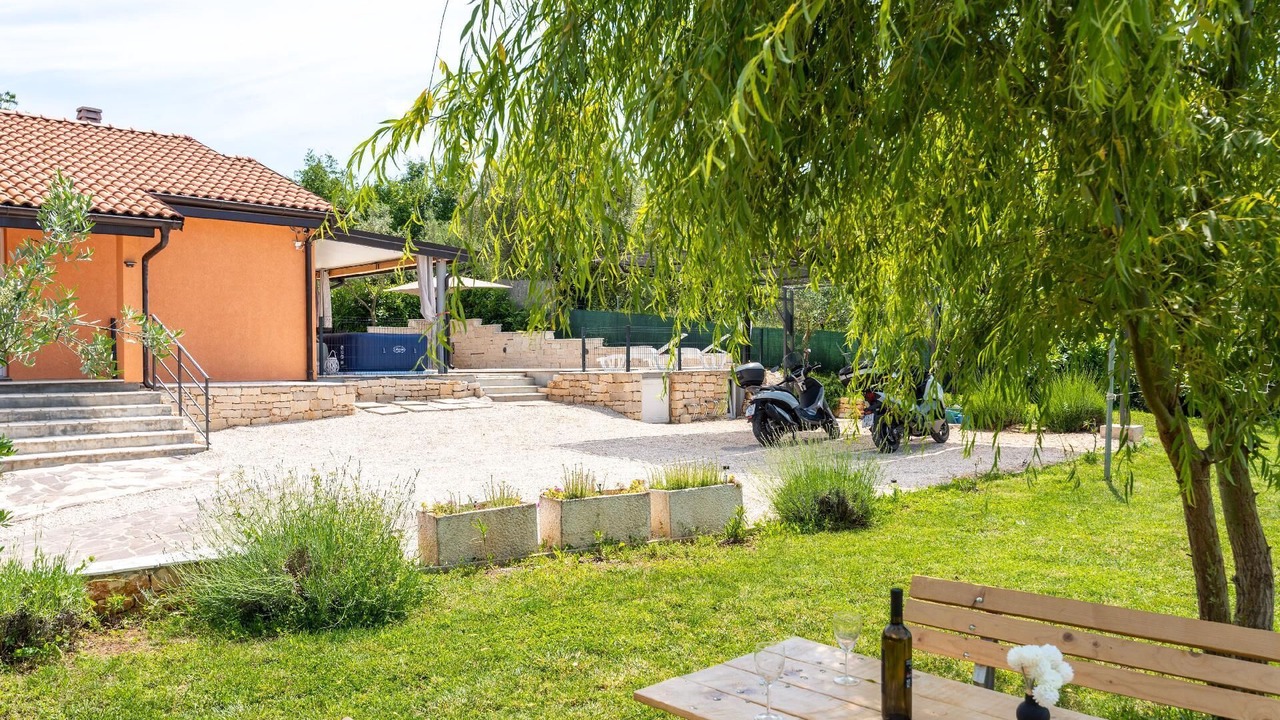 Photo of Outdoor in Radini