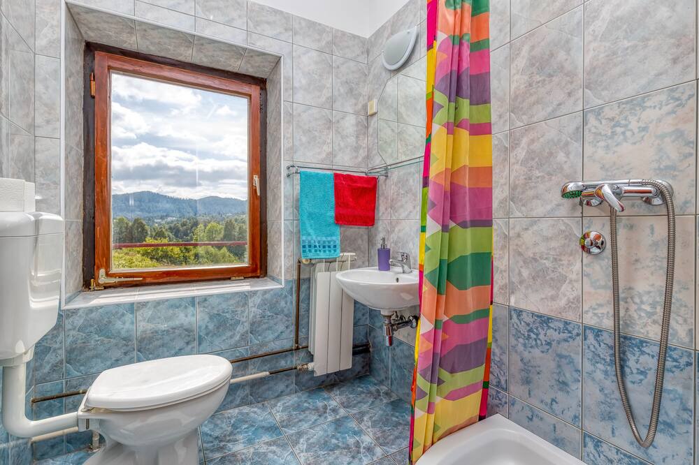 Photo of Bathroom in Fuzine
