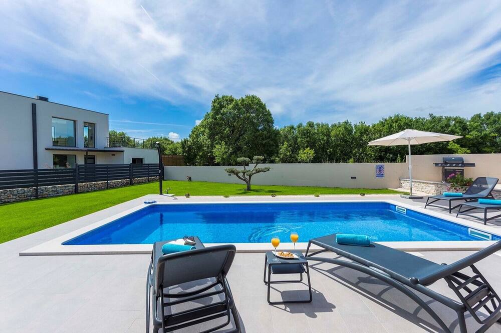 Photo of Outdoor in Belavici