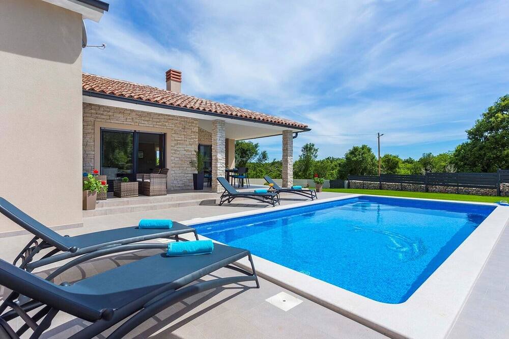 Photo of Outdoor in Belavici