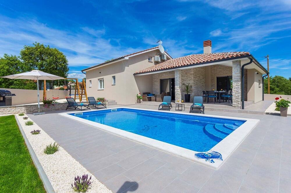 Photo of Outdoor in Belavici
