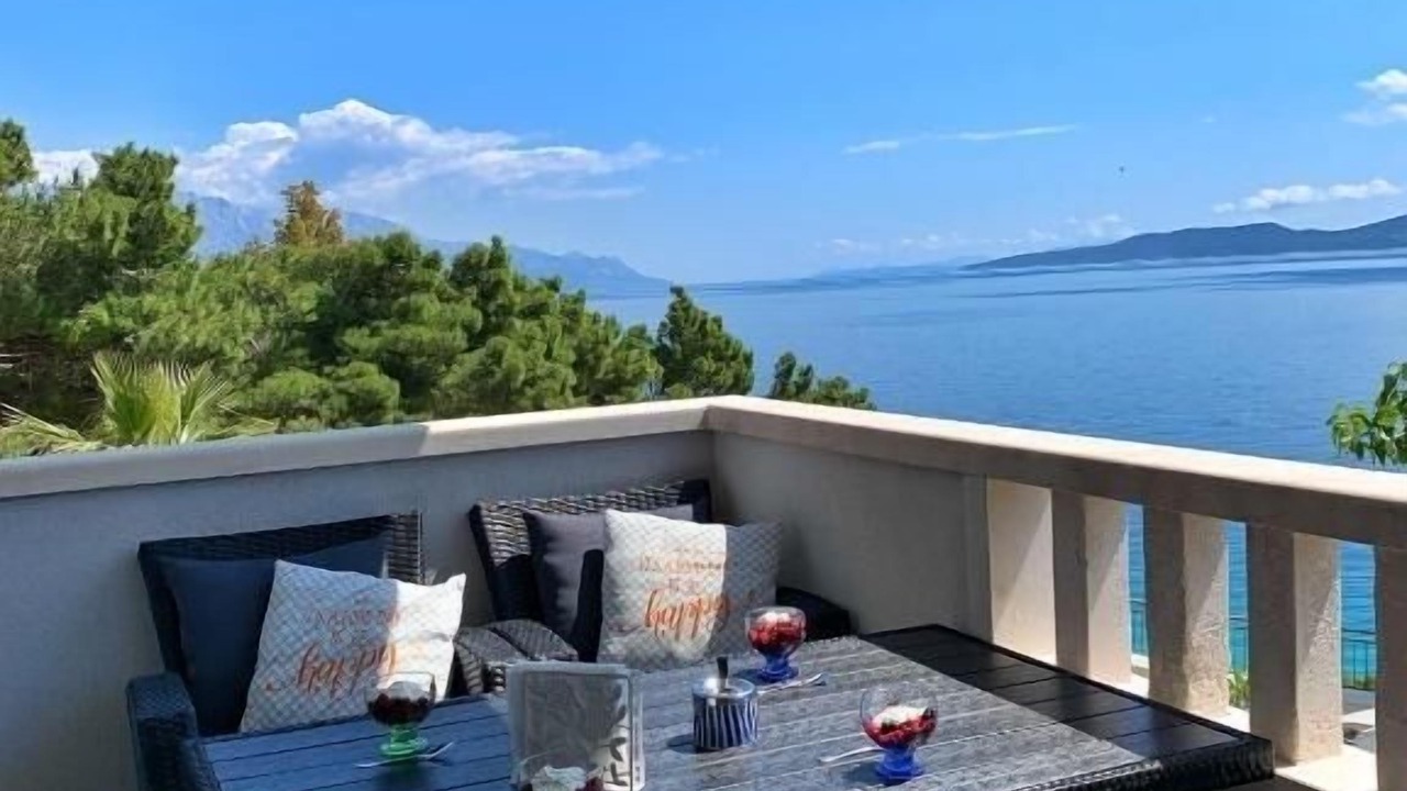 Photo of Outdoor in Medici