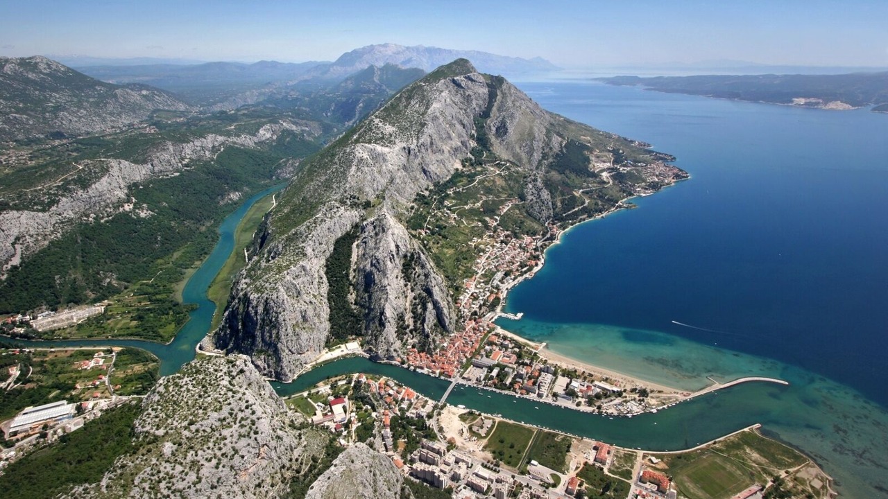 Photo of Outdoor in Medici