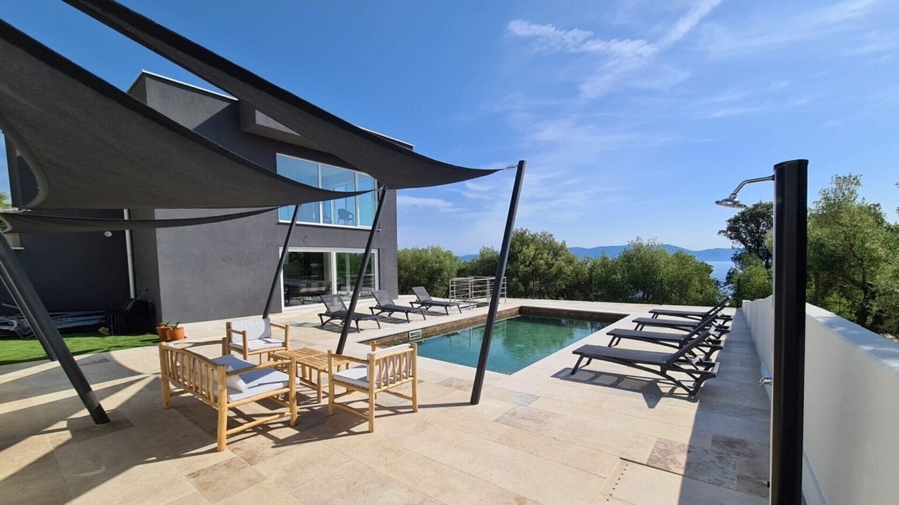 Photo of Outdoor in Ravni
