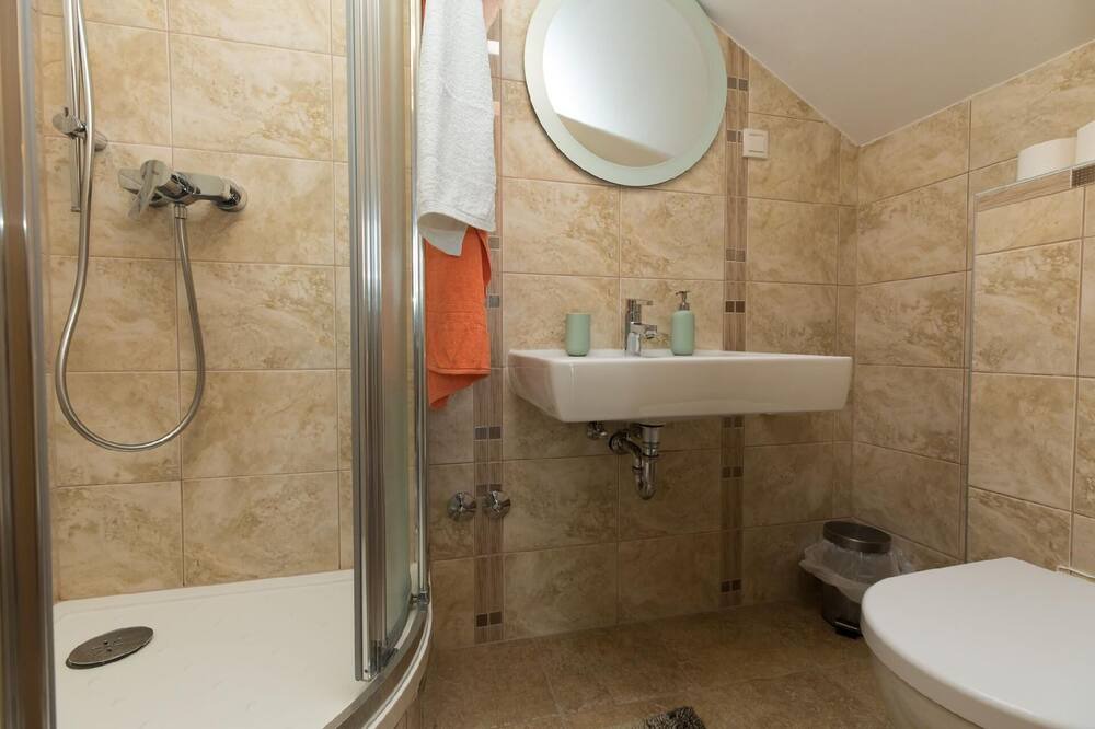 Photo of Bathroom in Borak