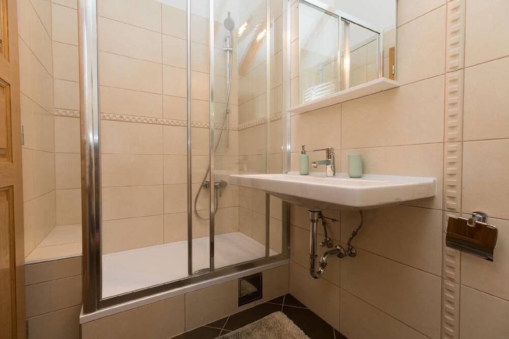 Photo of Bathroom in Borak
