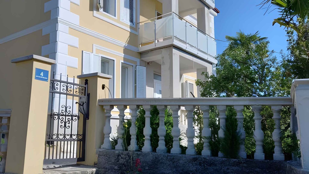Photo of Outdoor in Ika