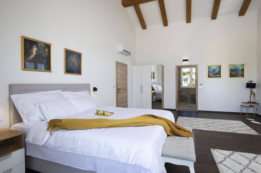 Photo of Others in Kavran