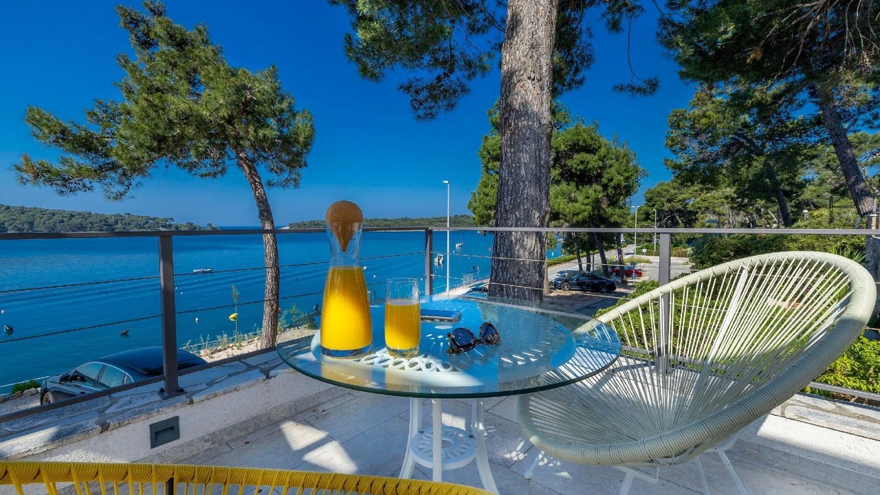 Photo of Outdoor in Cove Murtar