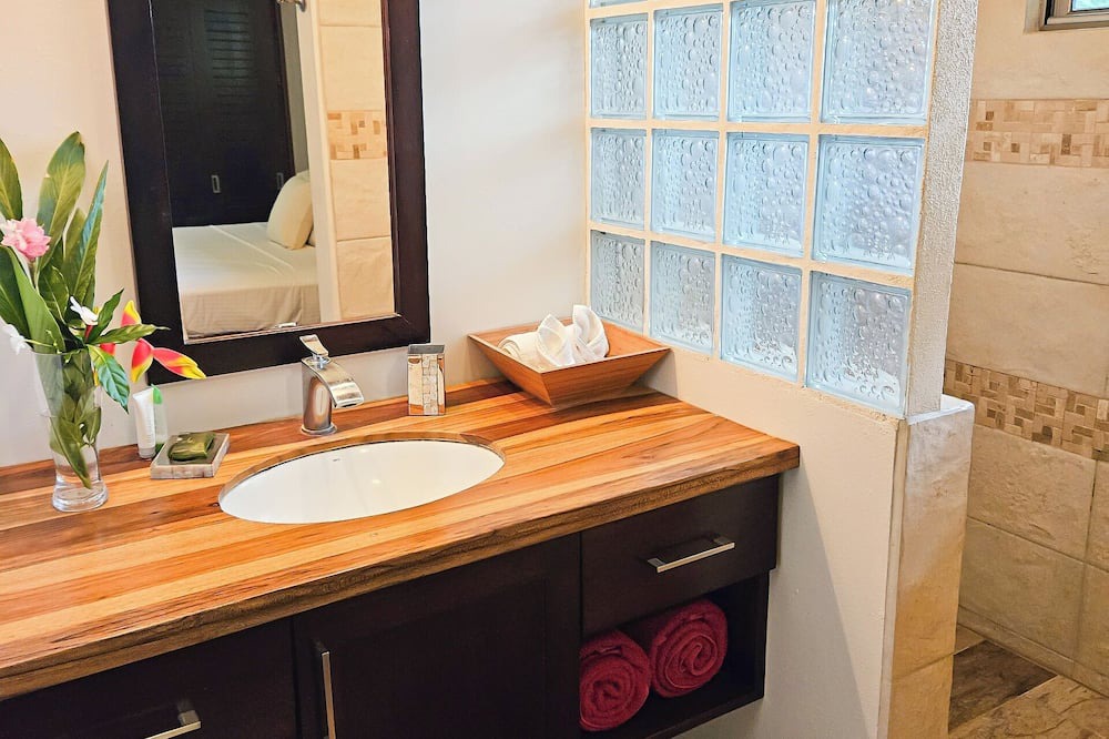 Photo of Bathroom in Uvita