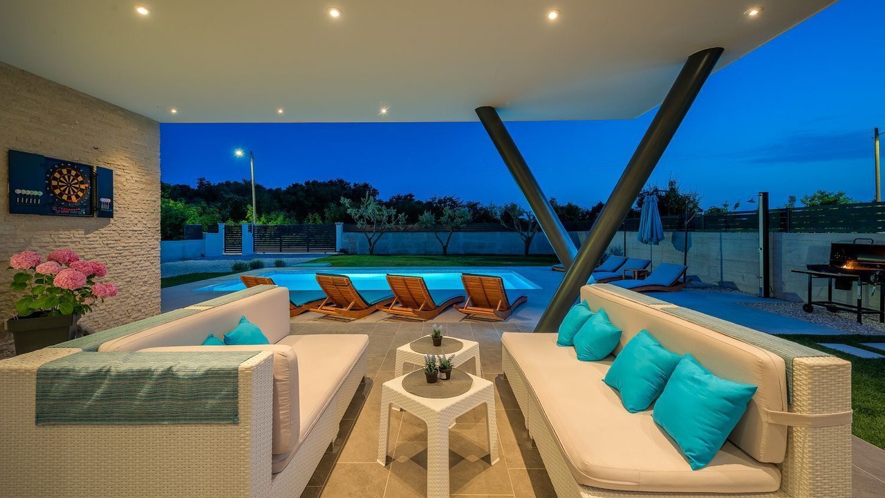 Photo of Outdoor in Mali Vareski