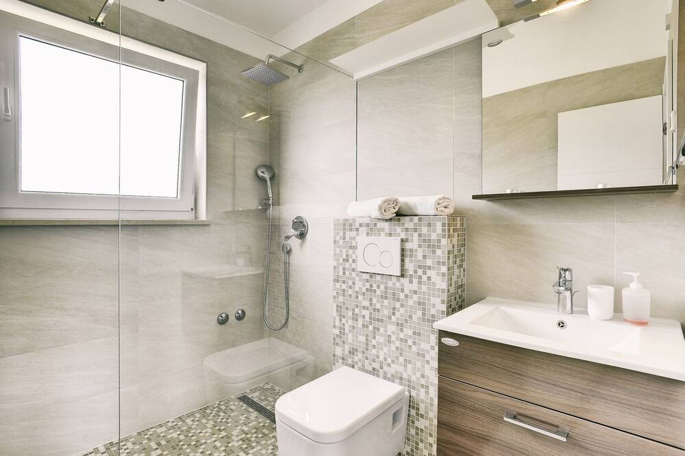 Photo of Bathroom in Medulin