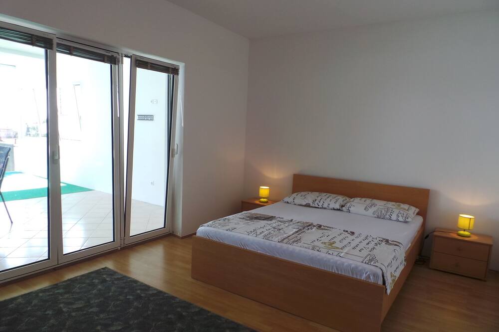 Photo of Bedroom in Ika