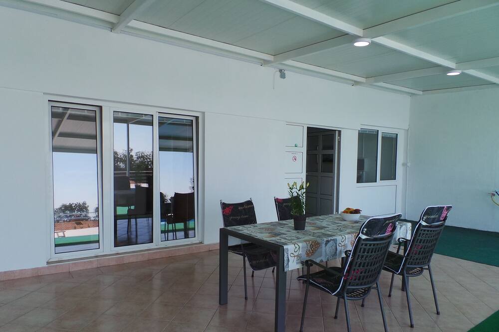 Photo of Outdoor in Ika