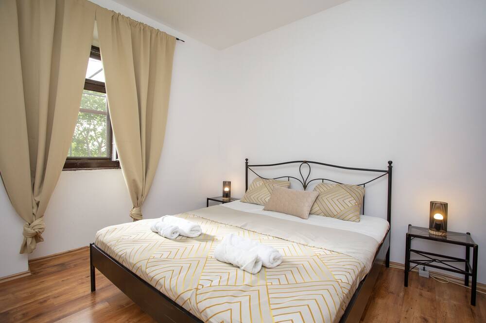 Photo of Bedroom in Cokuni