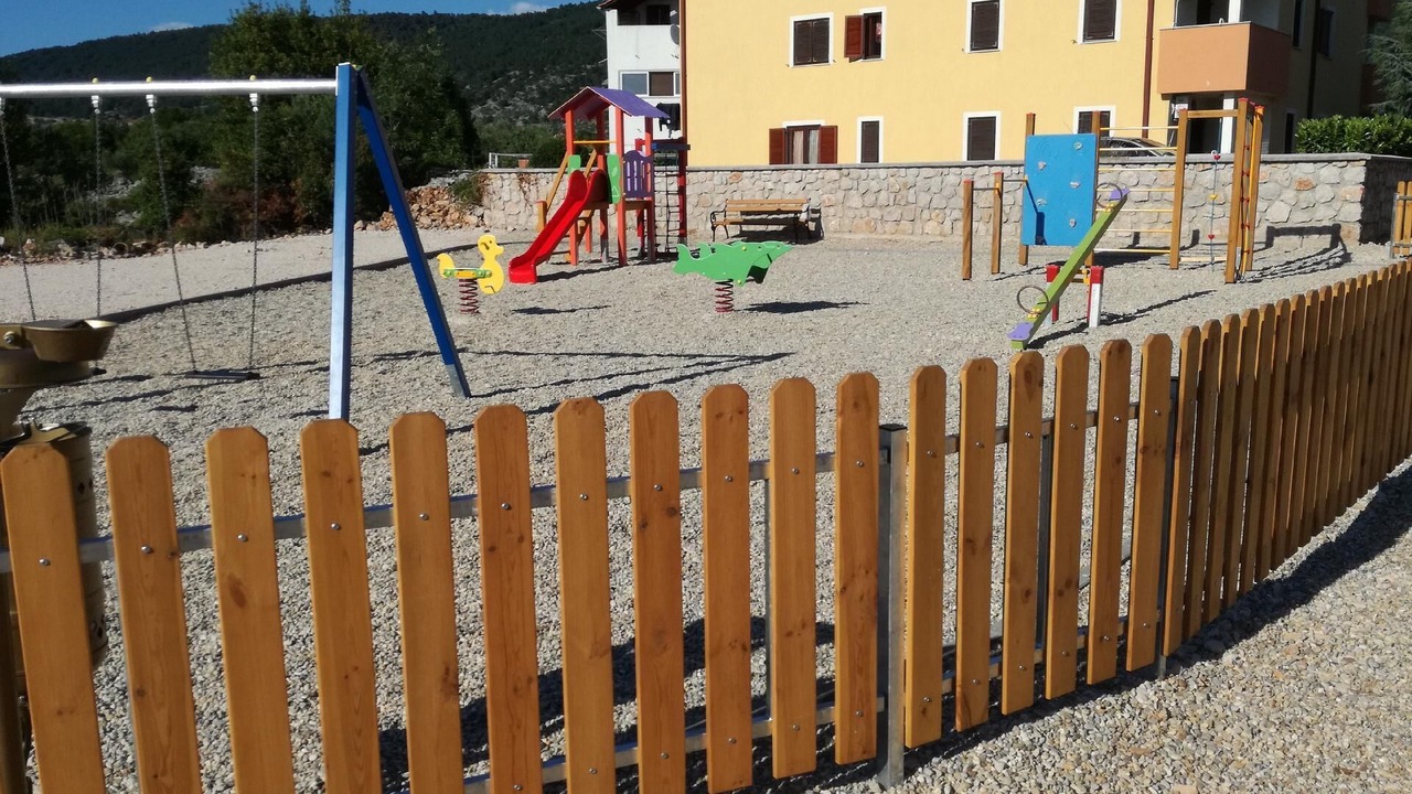 Photo of Others in Cres