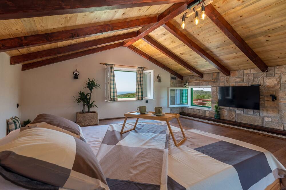 Photo of Bedroom in Grohote