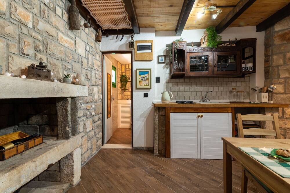 Photo of Kitchen in Grohote