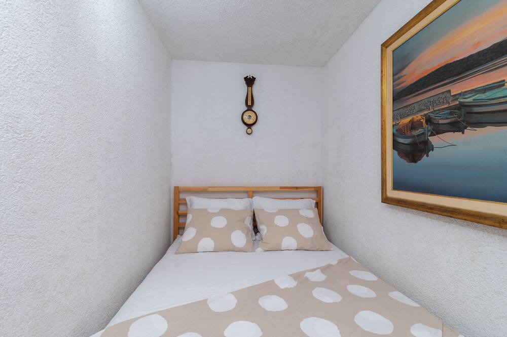 Photo of Bedroom in Grohote