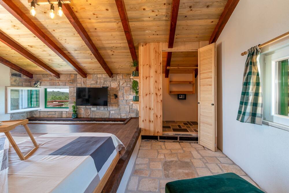 Photo of Bedroom in Grohote