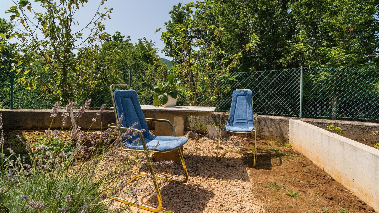 Photo of Outdoor in Srijane