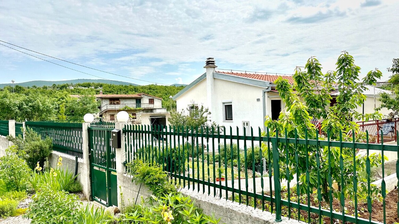 Photo of Outdoor in Srijane