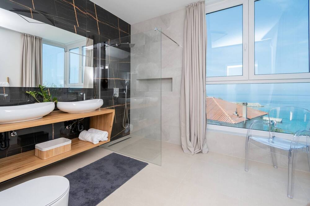 Photo of Bathroom in Jakisnica