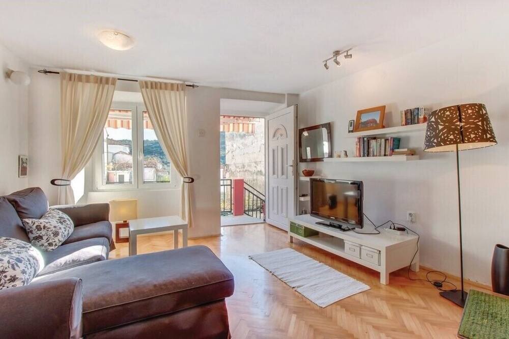 Photo of Livingroom in Miholascica
