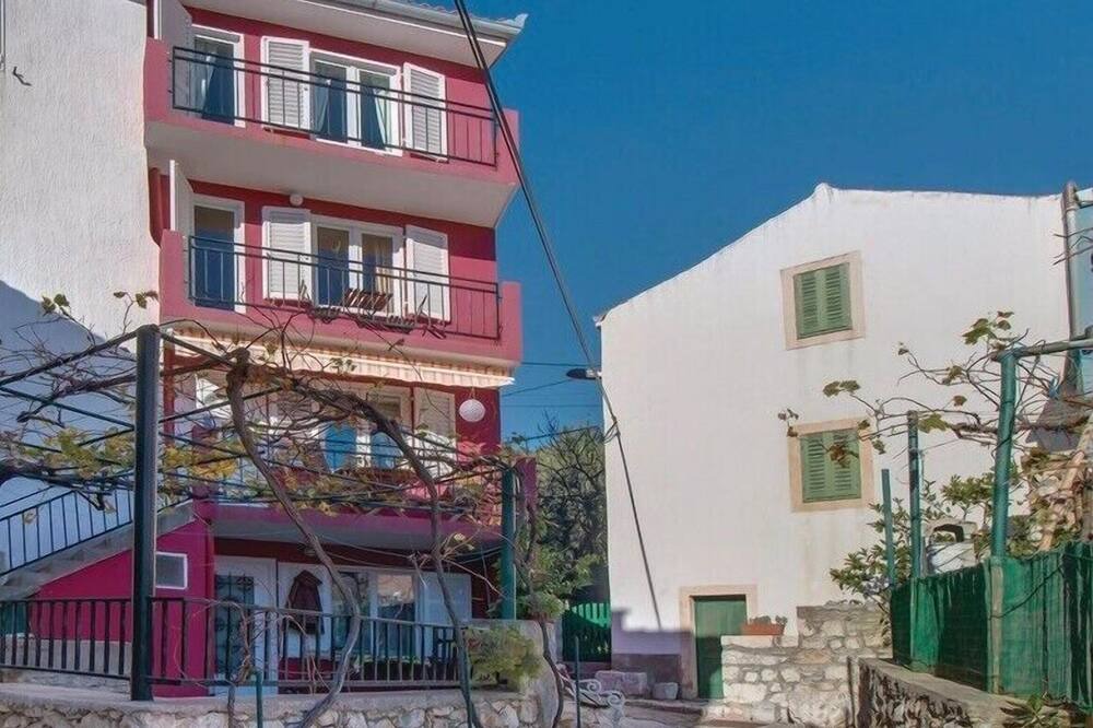 Photo of Outdoor in Miholascica