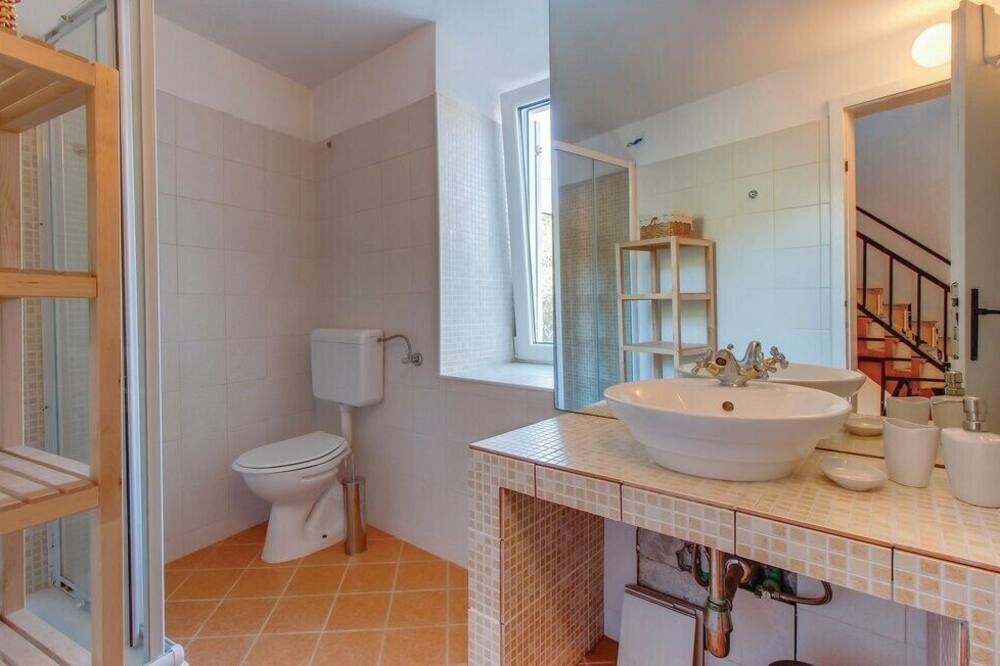 Photo of Bathroom in Miholascica
