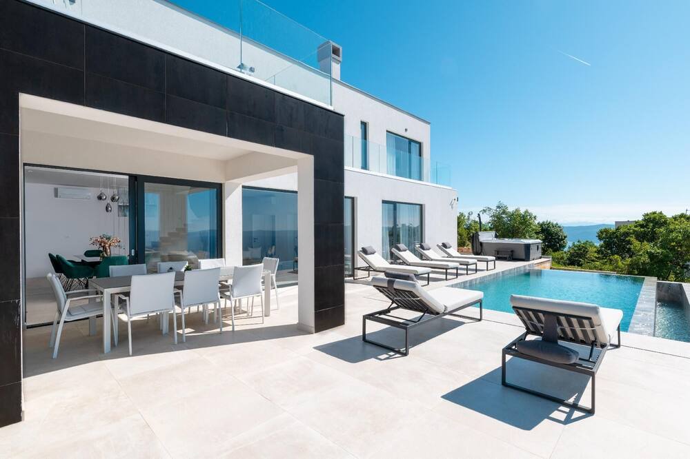 Photo of Patio Balcony in Ripenda Kosi