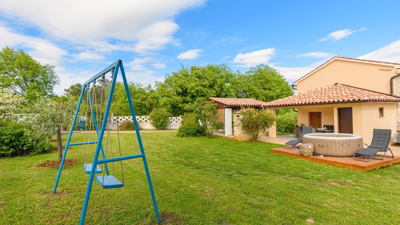 Photo of Outdoor in Rebici