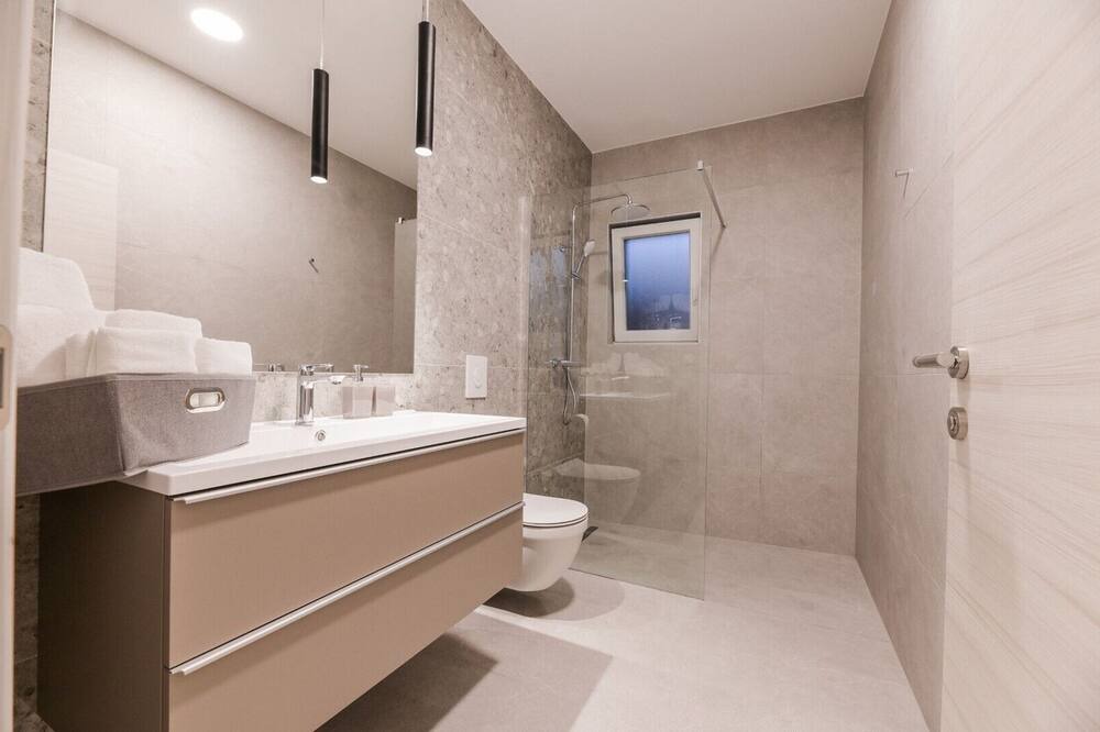 Photo of Bathroom in Silo