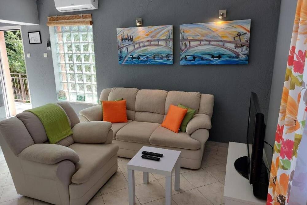 Photo of Livingroom in Smrika