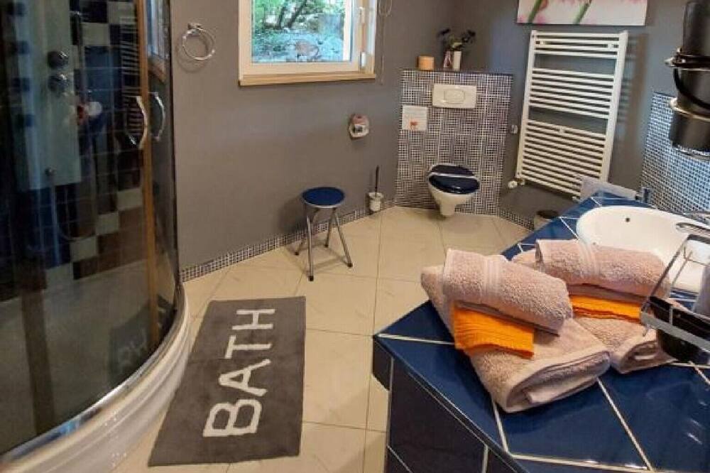 Photo of Bathroom in Smrika