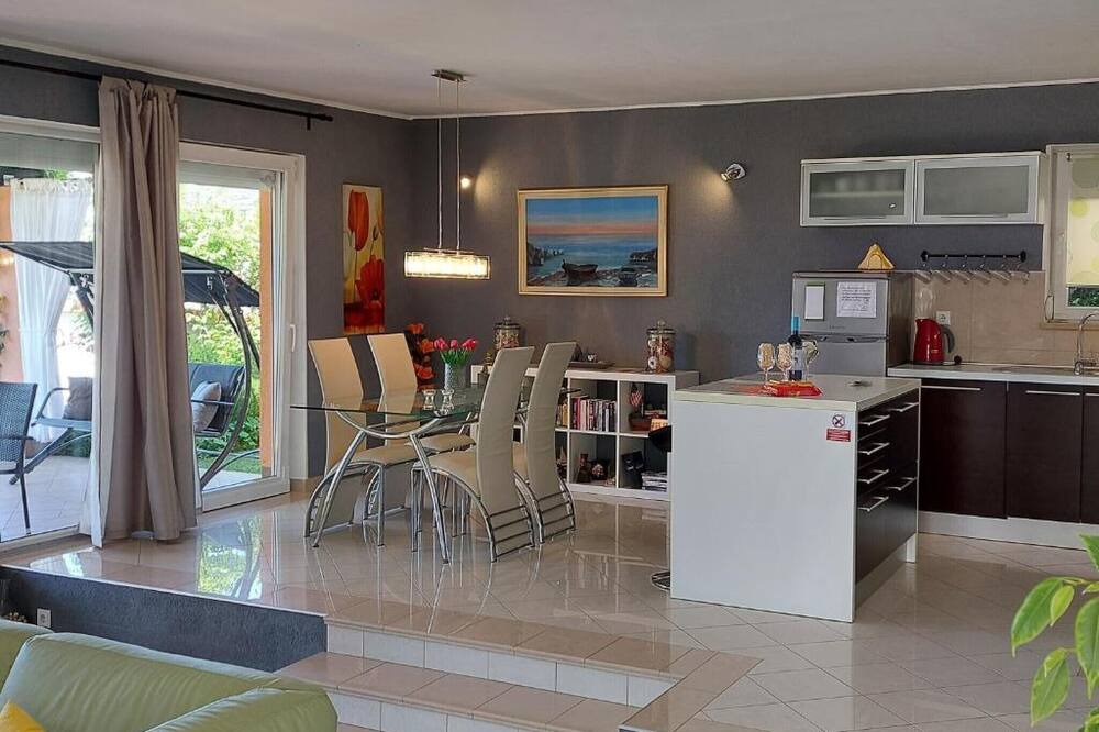 Photo of Livingroom in Smrika